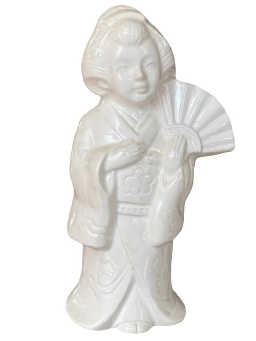 White porcelain statue of a traditional Japanese geisha holding a fan with intricate kimono details. - Vintage Japanese Geisha, Benihana Statue White Porcelain - Decoration Color_White, Decoration Price_under 100, Decoration Size_Small, Decoration Style_Traditional, Decoration_ Porcelain / ceramic - Default Title - EZ Art, Decor & Jewelry
