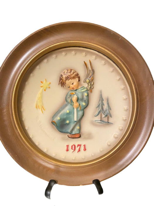 Vintage Goebel Annual Plate 1971Heavenly Angel Hummel  #264