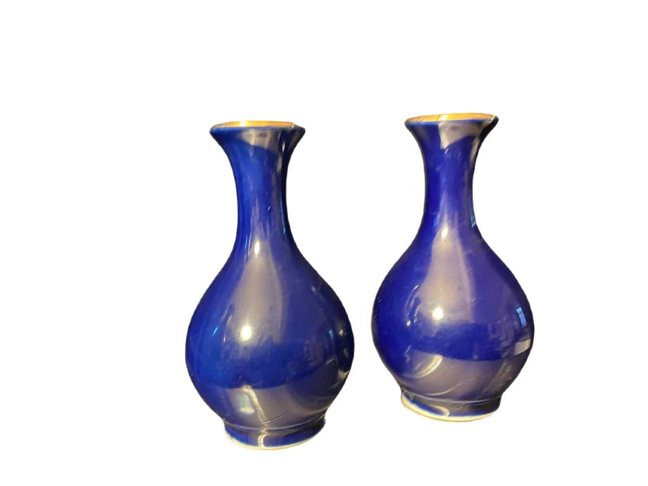 A Pair of hand painted Japanese vases 5”