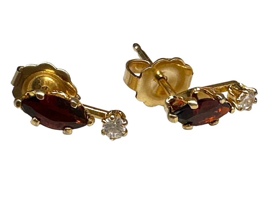 Vintage 14K Gold Stud Earrings With Red Gemstone-EZ Jewelry and Decor