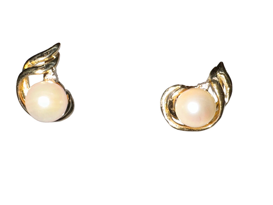 Stud Earring in 14K Gold, Diamond & Pearl Pierced Earrings