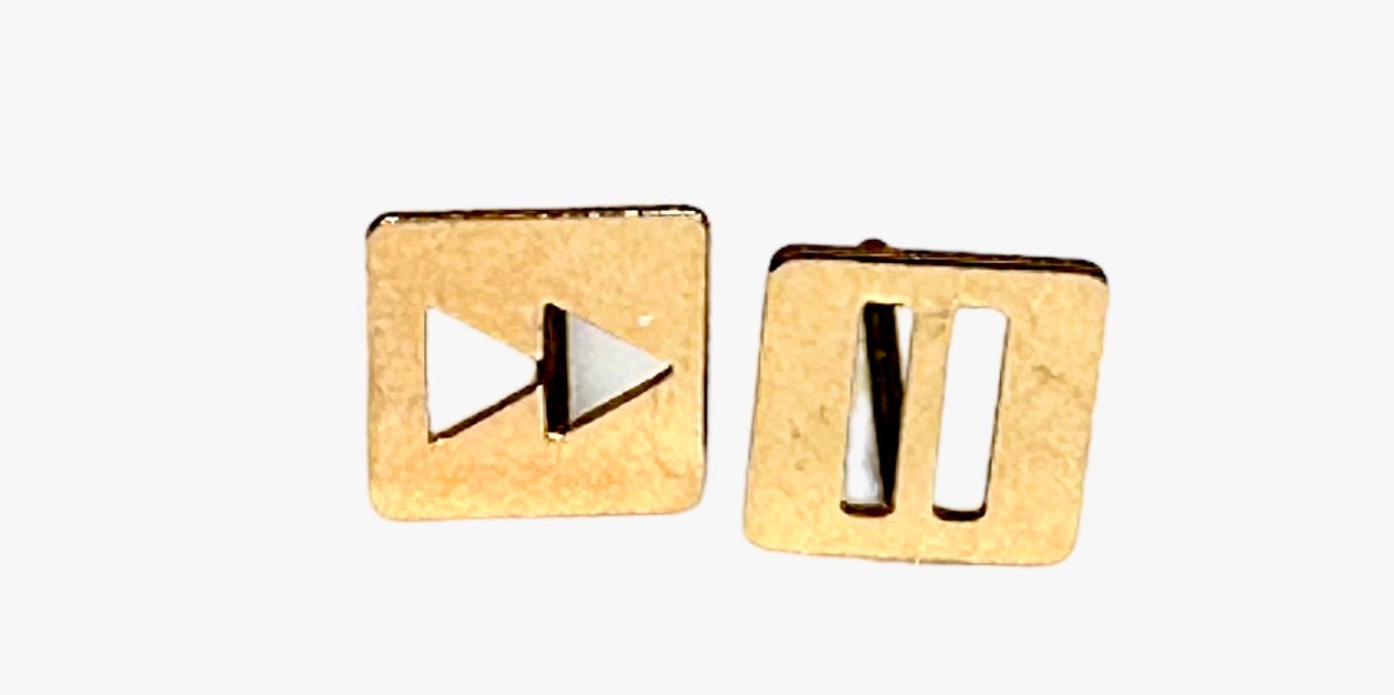 18k Gold Earrings Square with  Pause, Reward  Signes Stud Earrings-EZ Jewelry and Decor