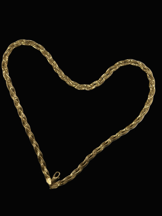 18K Gold Braided Herringbone Necklace, 4.5 mm wide 16.5 in long. 13.7g