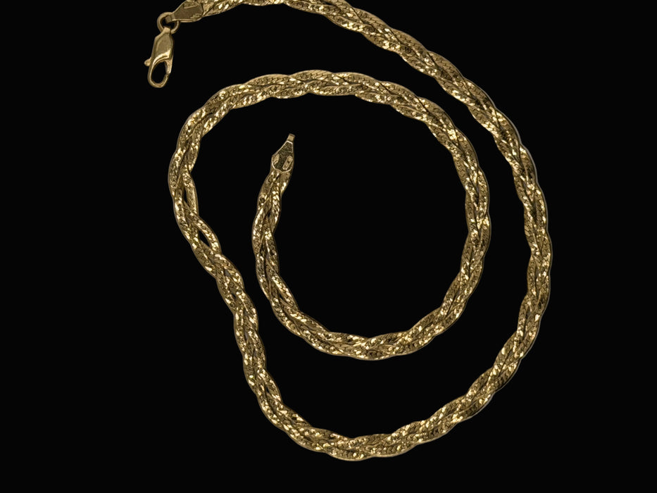 18K Gold Braided Herringbone Necklace, 4.5 mm wide 16.5 in long. 13.7g