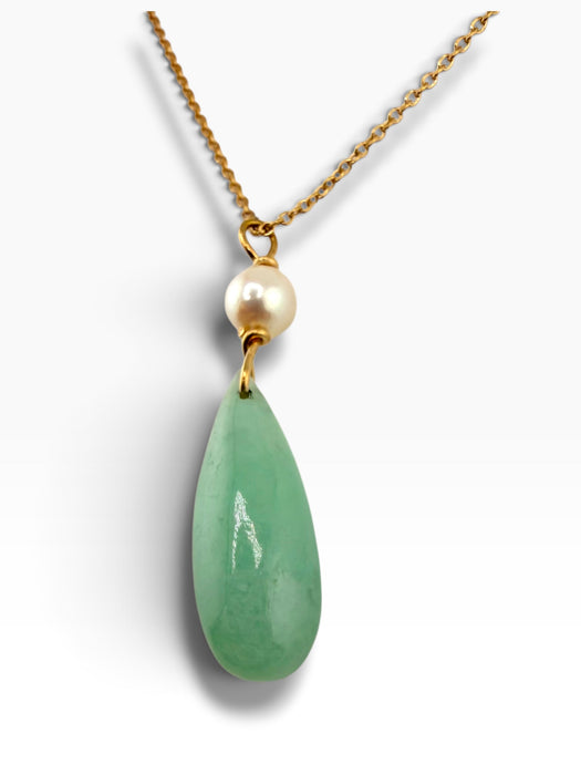 14k Gold Jadeite  & Pearl Necklace | 16” Chain, 1.3” Pendant | 3.7g Hallmarked