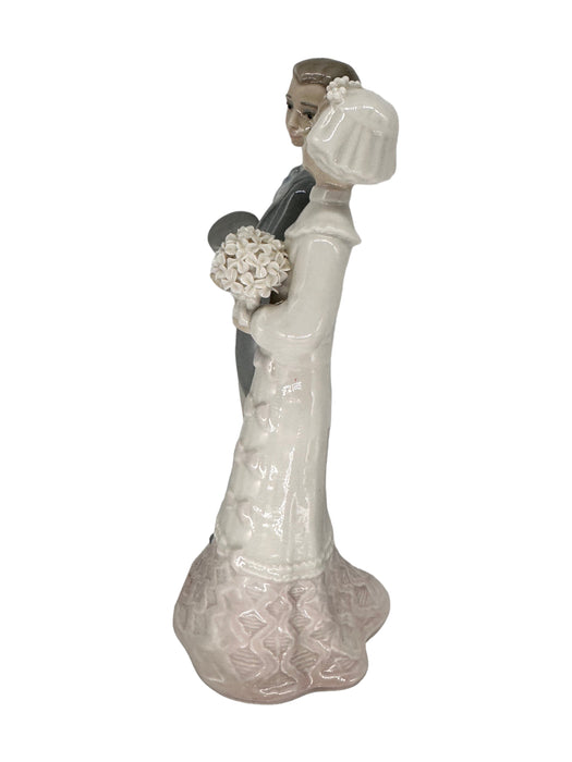 Retired Lladro Wedding Figurine, Handmade in Spain, 7.7in-EZ Jewelry and Decor