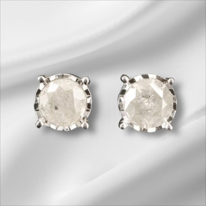 Stunning 10K Gold 0.83 CTW .Diamond Solitaire Earrings