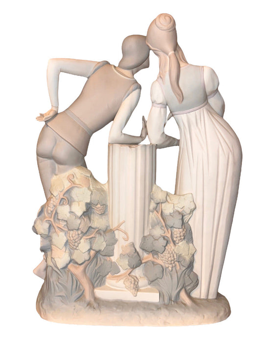 Retired Lladro Romeo and Juliet Porcelain Figurine 18” T, Hand Made In Spain, Matte-EZ Jewelry and Decor
