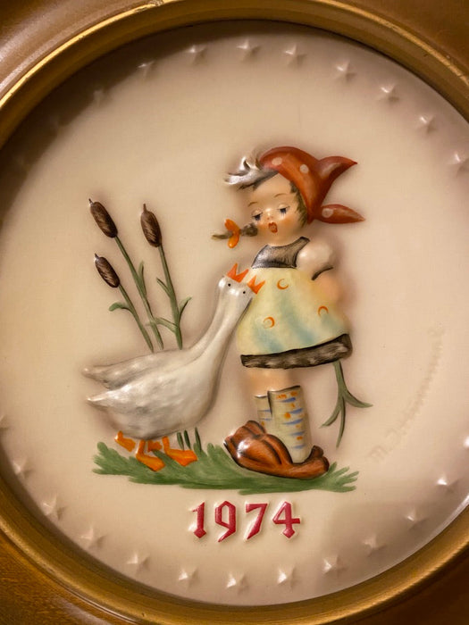 Annual Plate 1974 GooseGirlVintage Goebel Hummel Annual Plate #267-EZ Jewelry and Decor
