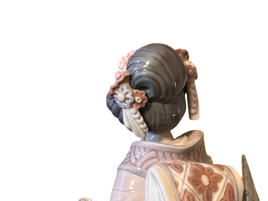 Vintage Lladro Springtime in Japan # 1445, Georgeous Hand Made Porcelain Figurine 13” T x 14.5”, Hand Made In Spain. No Box-EZ Jewelry and Decor