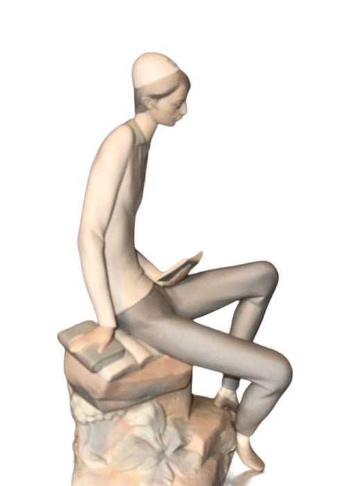 Retired Lladro Porcelain Hebrew Student. Porcelain Figurine. No. 4825. 11.5” T, Hand Made In Spain-EZ Jewelry and Decor