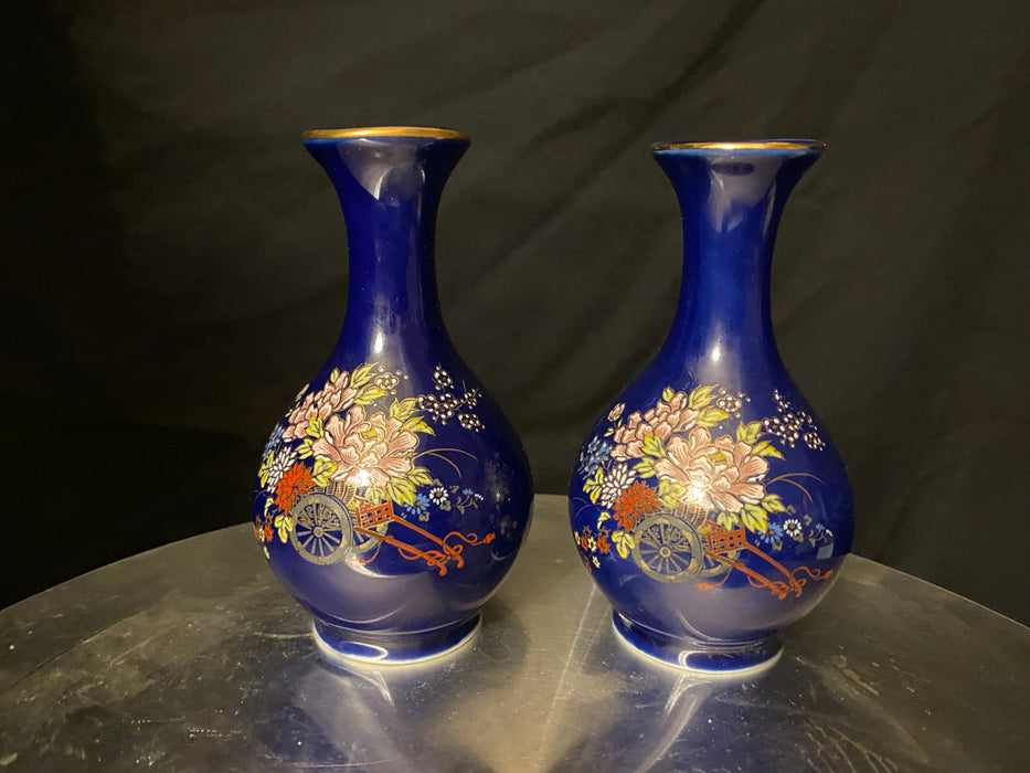 A Pair of hand painted Japanese vases 5”-EZ Jewelry and Decor