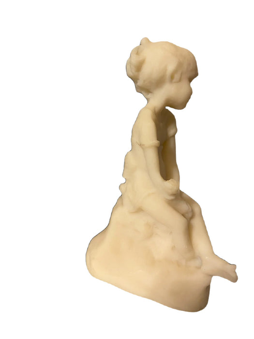 Vintage Avondale “Melissa” Little Girl Figurine. Hand Crafted, Crushed Glass, Signed.  5.5” T-EZ Jewelry and Decor