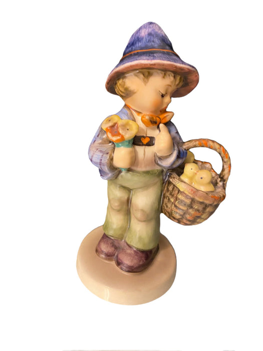 Vintage Goebel Hummel Figurines #378: Easter Greetings TMK 6-EZ Jewelry and Decor