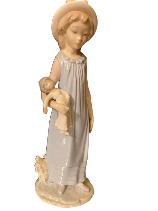 Vintage Rare Lladro Porcelain Figurine, Belinda with Her Doll, Handcrafted in Spain.-EZ Jewelry and Decor