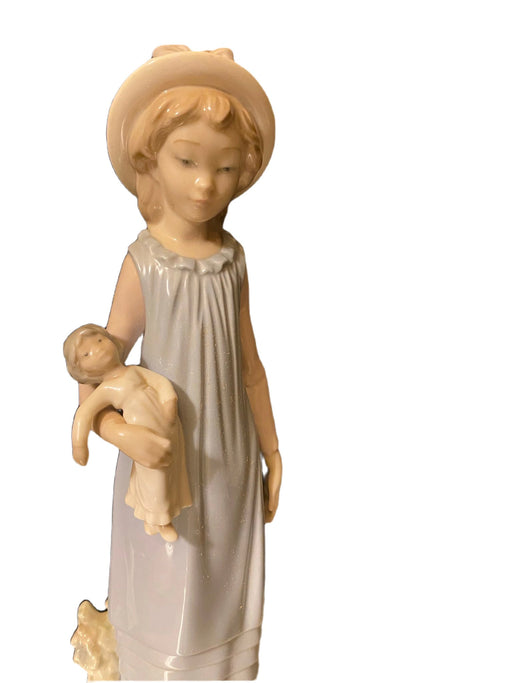 Vintage Rare Lladro Porcelain Figurine, Belinda with Her Doll, Handcrafted in Spain.-EZ Jewelry and Decor