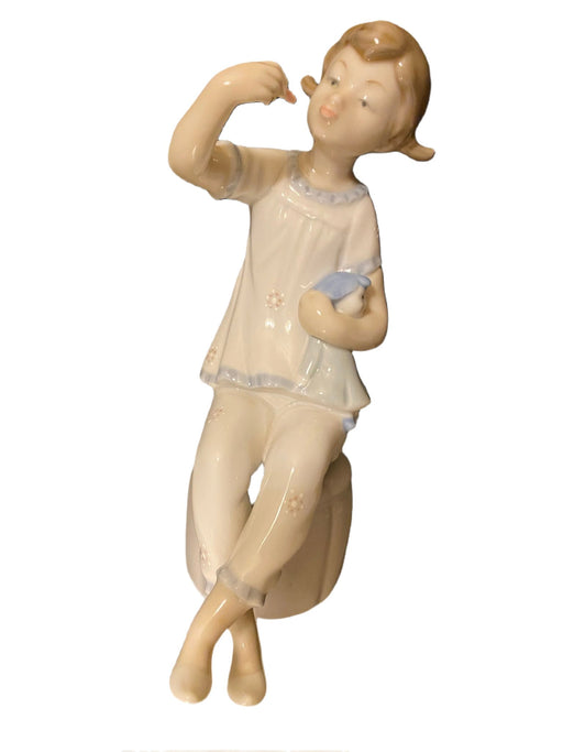 Vintage Rare Lladro Porcelain Figurine, Girl with Doll - LLADRO GIRL WITH DOLL 1969-85  PORCELAIN FIGURINE  1083G- Handcrafted in Spain-EZ Jewelry and Decor