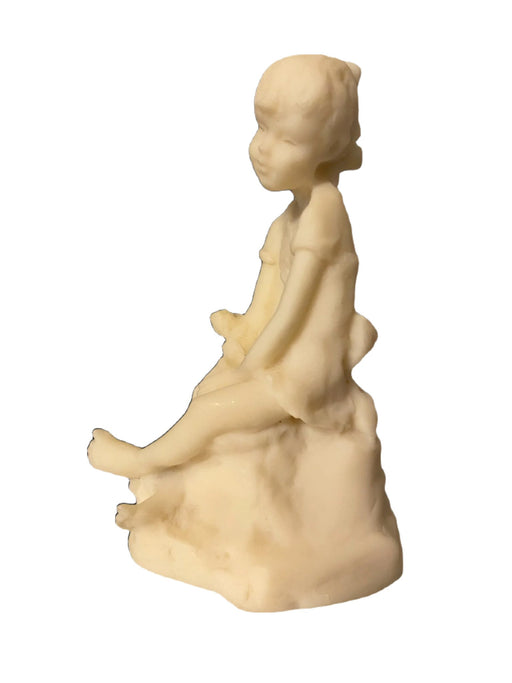 Vintage Avondale “Melissa” Little Girl Figurine. Hand Crafted, Crushed Glass, Signed.  5.5” T-EZ Jewelry and Decor