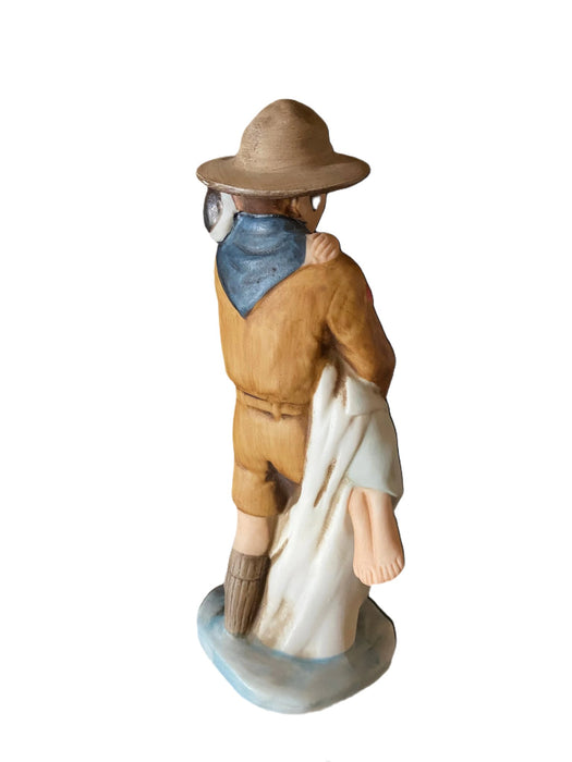 BOY SCOUTS OF AMERICA. "A SCOUT IS HELPFUL." NORMAN ROCKWELL PORCELAIN FIGURINE-EZ Jewelry and Decor